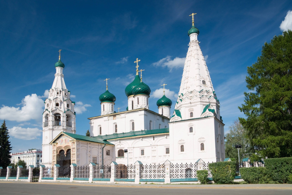 Старинная церковь Ильи Пророка в Ярославле