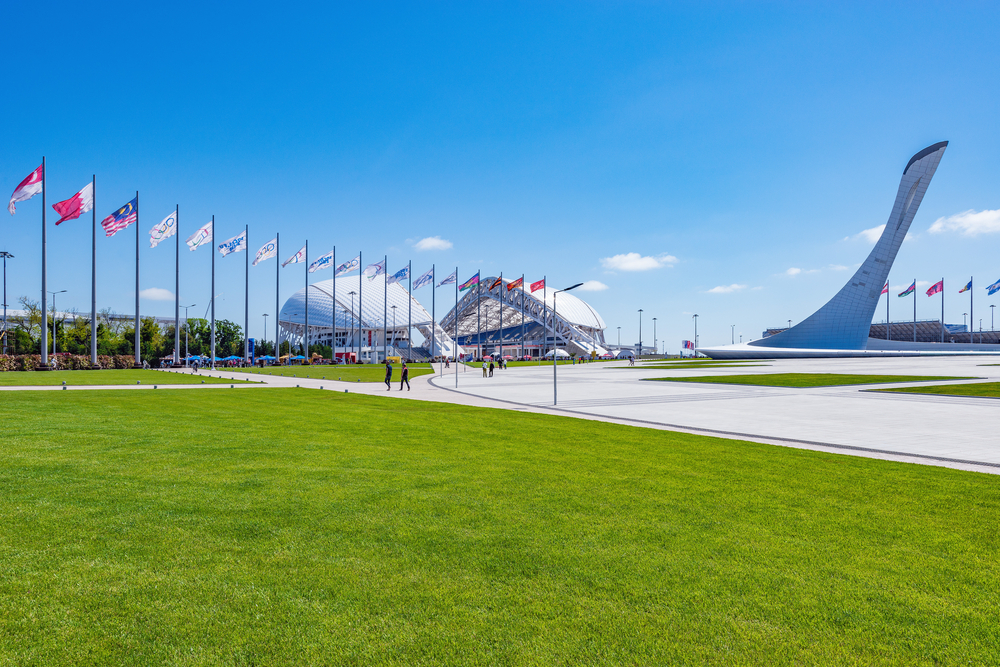 Вид на Олимпийскую или Медальную площадь - один из главных объектов зимних Олимпийских игр 2014 года в Сочи и кубка ФИФА 2018