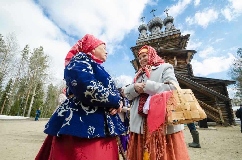 Традиции Русского Севера: Малые Корелы, Архангельск