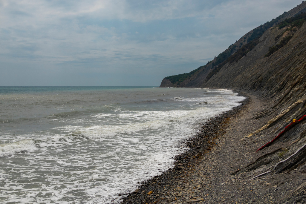 Пляж в Мысхако.jpg Пляж в Мысхако.jpg