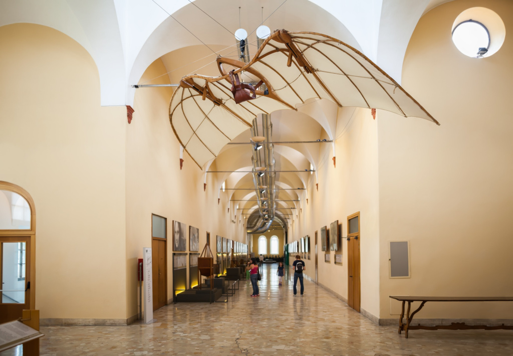 Модели летательных аппаратов научных исследований Леонардо да Винчи в Музее науки и техники Леонардо да Винчи