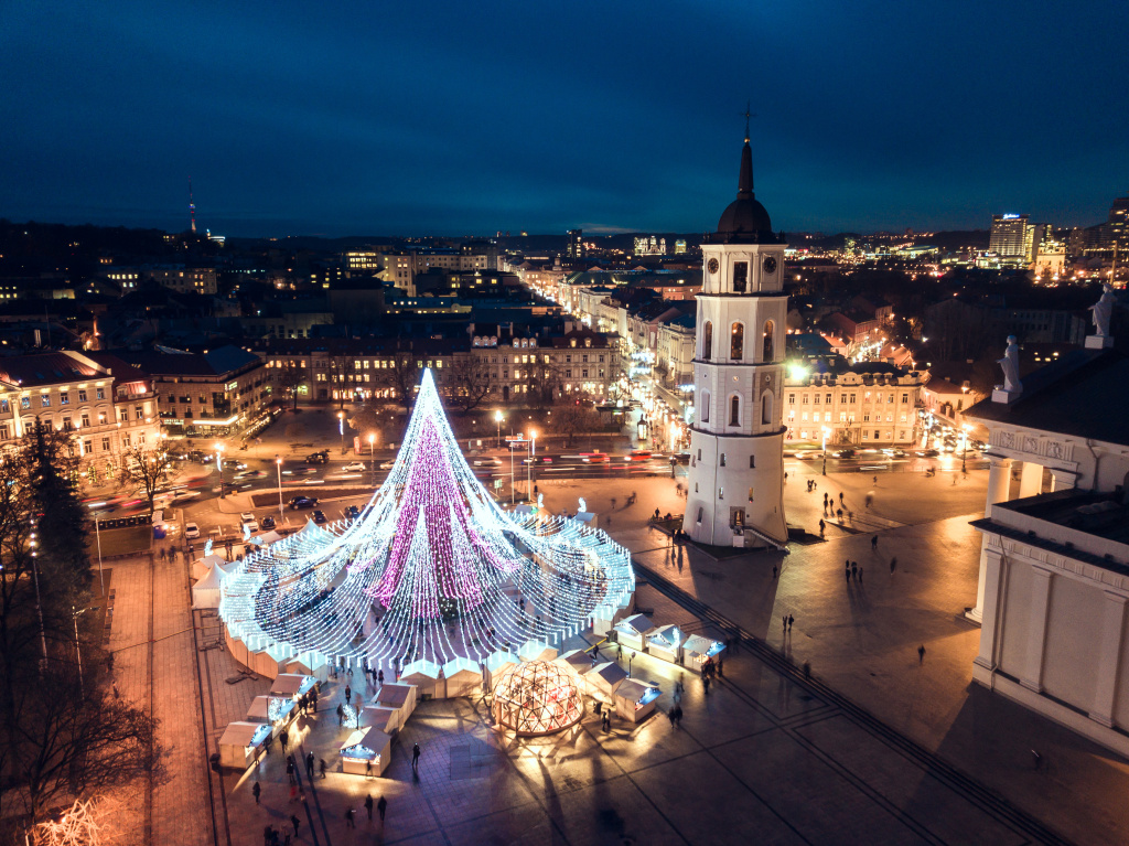 Соборная площадь в Вильнюсе в Новый год