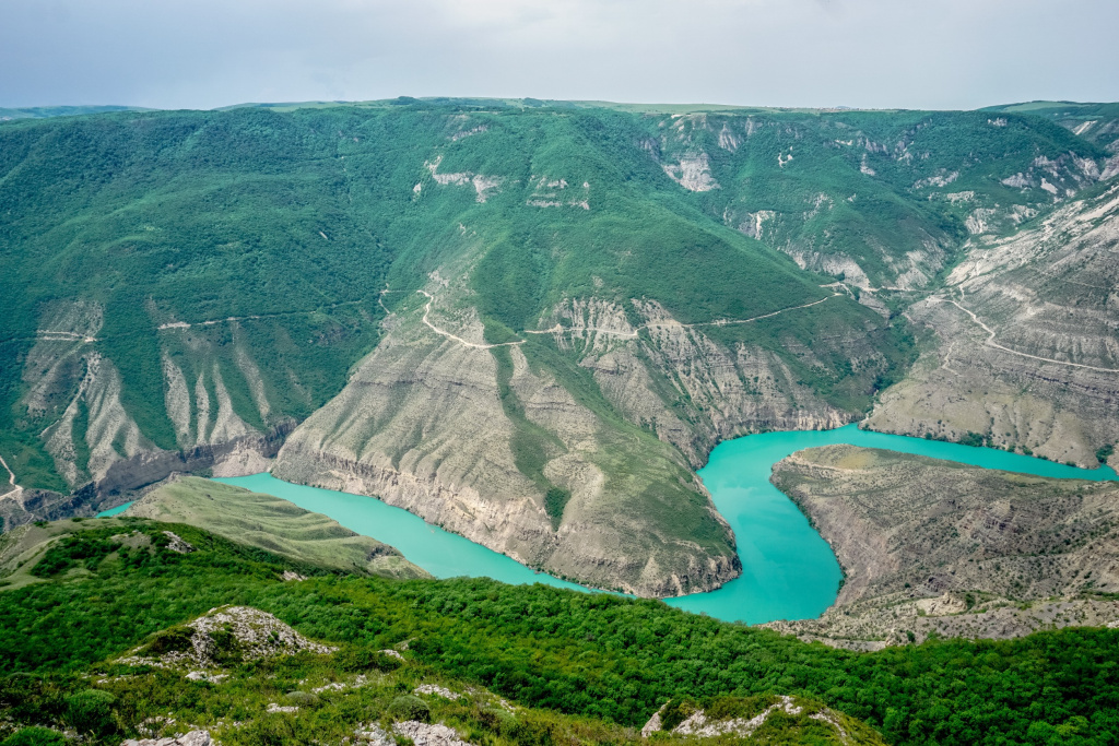 Живописный пейзаж Сулакского каньона в республике Дагестан в России