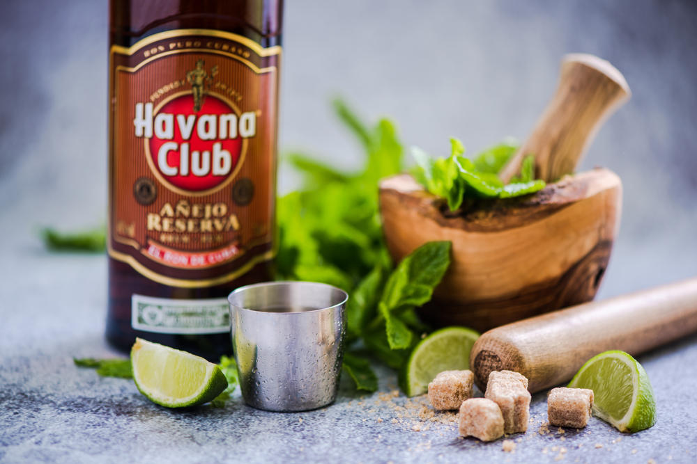 Бутылка кубинского рома Havana Club