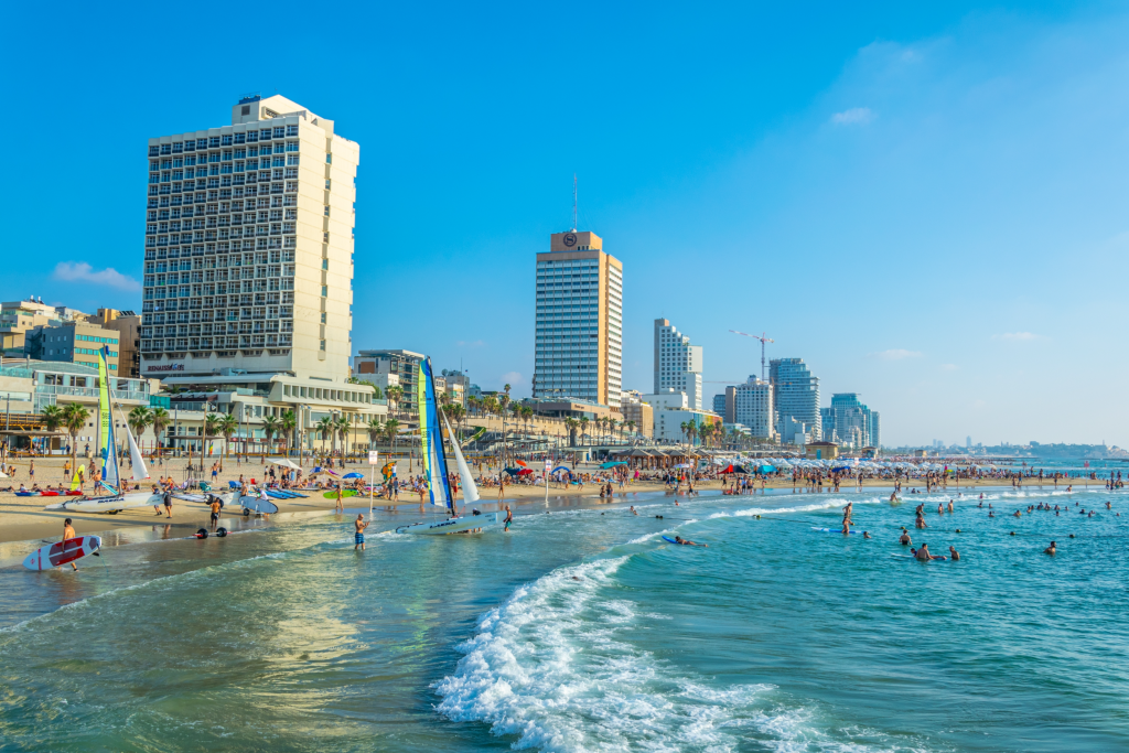 Солнечный пляж Тель-Авива, Израиль